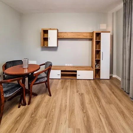 Apartament In *